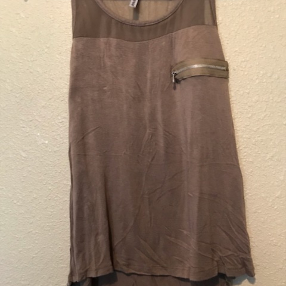 Cloths - Picture 8 of 12